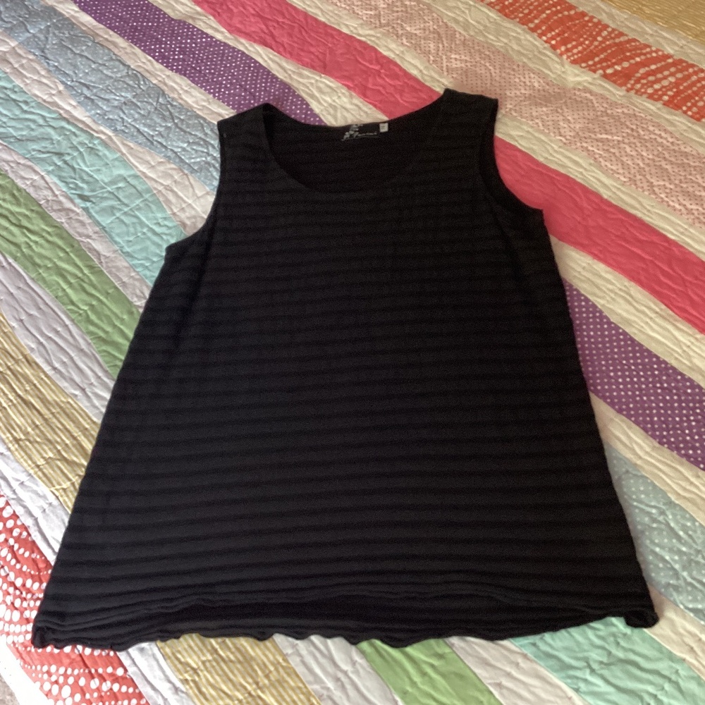 Fenini tone-on-tone black striped top, Size M